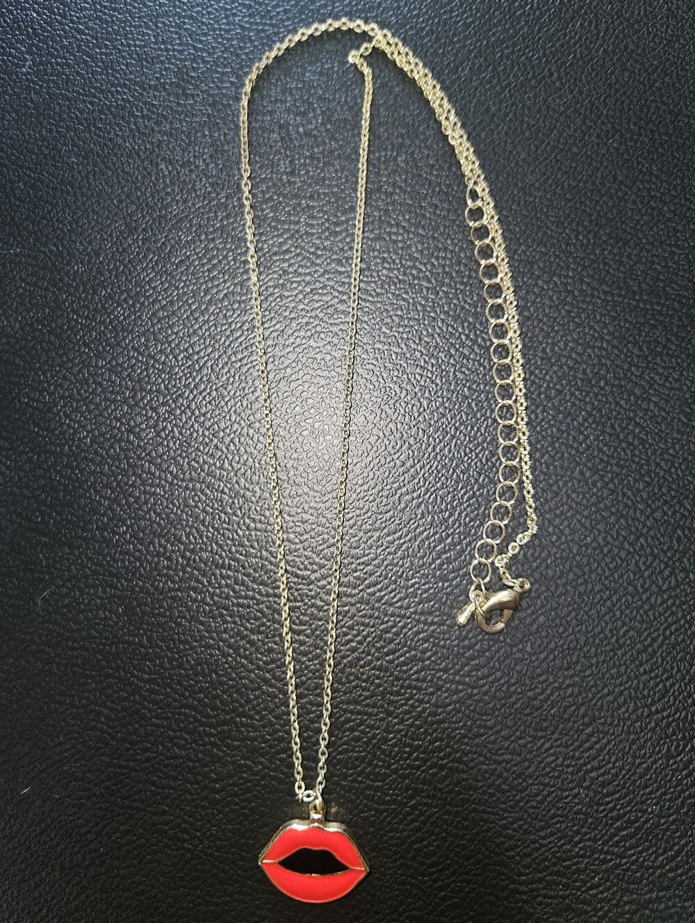 Gold Tone Necklace with Red Lip Pendant 20 inch chain 10 inch hang